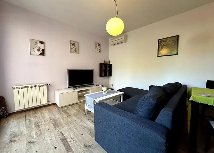 Cozy Flat In Central Sofia